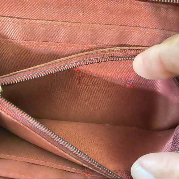 Great American Leather Works Burgundy Multi-Slot Wallet - Picture 8 of 14